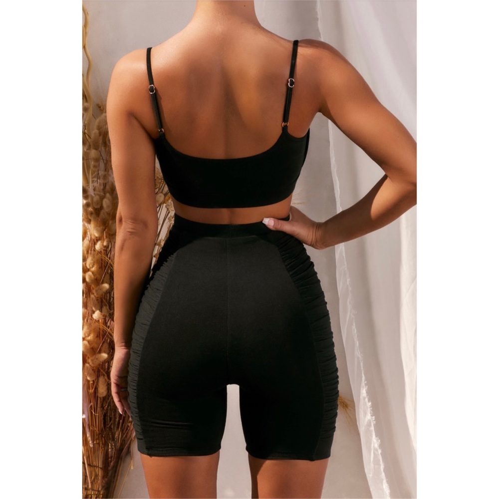 Black Ruffled Shorts Set - Picture 3 of 4